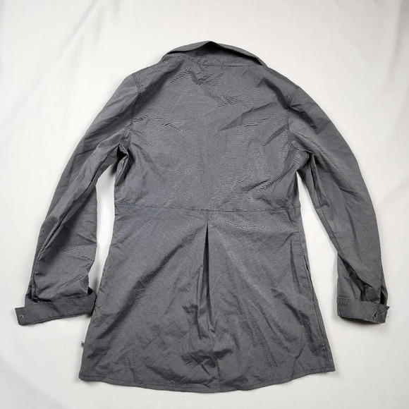 Mountain Hard Wear Pull Over 1/4 Button Shirt. - Picture 6 of 6